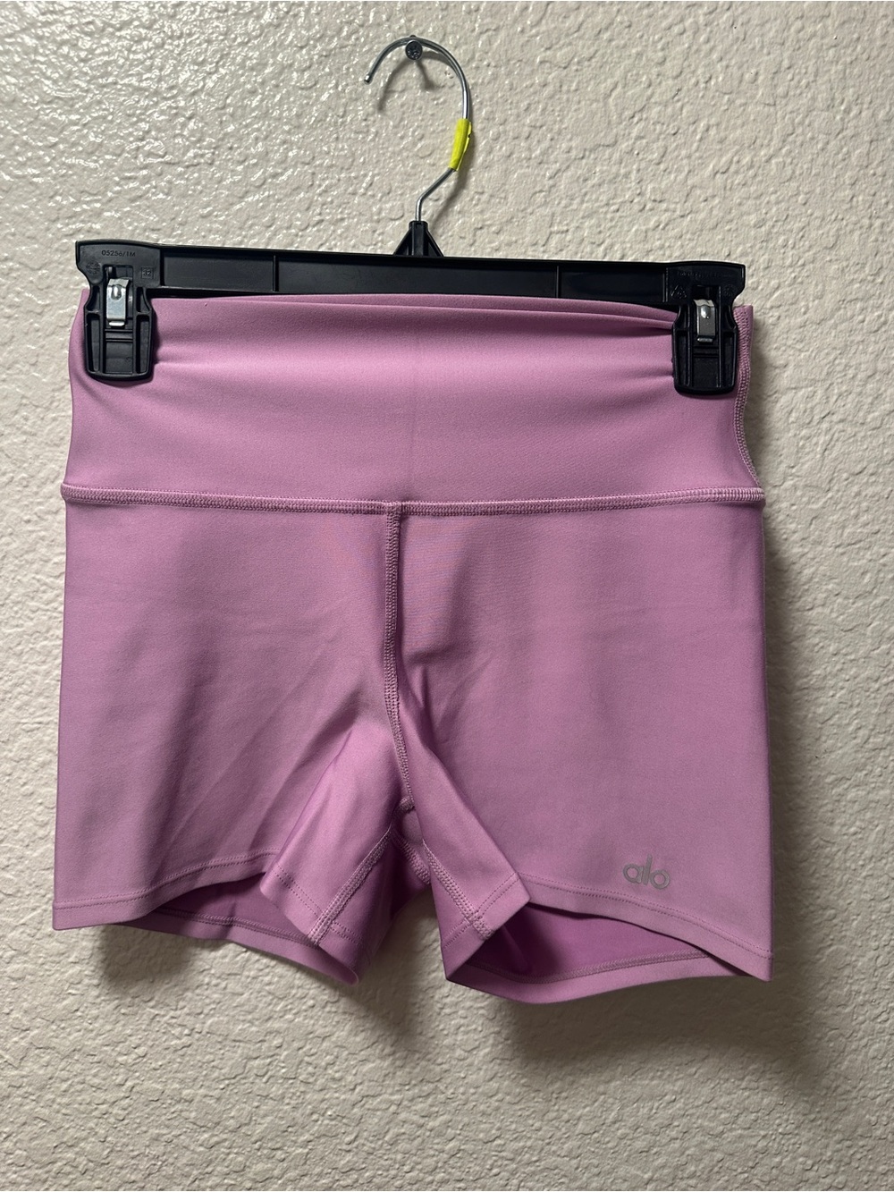 Alo yoga biker shorts